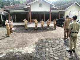 Ulu-Ulu Kalurahan Giripanggung Sampaikan Perubahan Program Kerja dalam Apel Senin