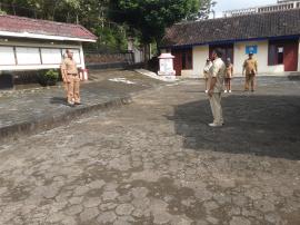 Pemerintah Kalurahan Giripanggung Gelar Apel Rutin Senin, Bapak Suwandi, Jagabaya sebagai Pembina