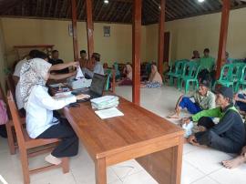 Pemerintah Kalurahan Giripanggung dan BKAD Gunungkidul Gelar Penarikan PBB di Padukuhan Klapaloro II