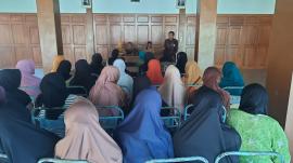 BUMDes Mekarsari LKD Tepus Gulirkan Dana Rp100 Juta ke Kelompok PKK Gupakan