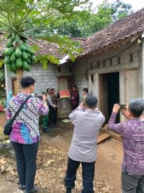 Pemkal Giripanggung Pasang Sticker KPM Penerima Bansos, Ikuti Edaran Bupati Gunungkidul