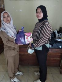 Pemerintah Kalurahan Giripanggung Salurkan PMT untuk Ibu Hamil