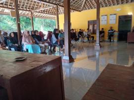 Pemkal Giripanggung Bersama BKAD Gunungkidul Laksanakan Penarikan Pajak PBB di Trenggulun