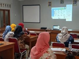 Kader Posyandu Giripanggung Ikuti Sosialisasi Transformasi Posyandu 6 Bidang SPM Secara Daring