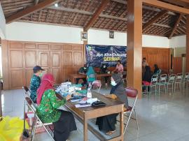 Pemkal Giripanggung Bersama UPT Puskesmas Tepus II Laksanakan Pemeriksaan HT dan DM Rutin