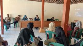 Pemkal Giripanggung Laksanakan Sosialisasi Produk Hukum Kalurahan Putaran Ke-6 di Klapaloro II
